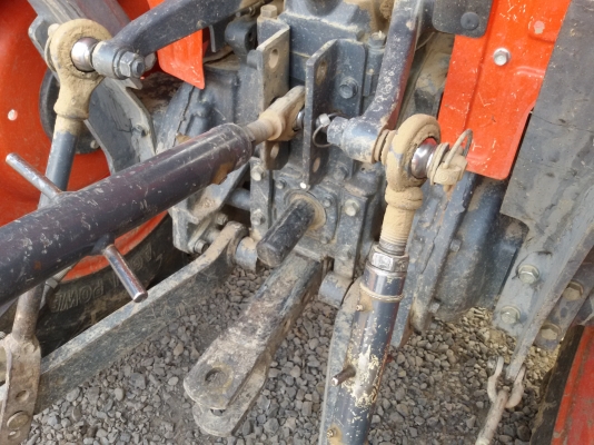 ปัญญาแทรคเตอร์..จัดมาให้ครับ ด่วน!!!คูโบต้า L3608 พร้อมใบมีดคานล่าง พร้อมผาน6 ตราช้าง22&times;6รถไร่สีเดิมๆ