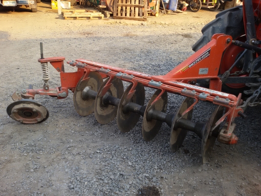 ปัญญาแทรคเตอร์..จัดมาให้ครับ ด่วน!!!คูโบต้า L3608 พร้อมใบมีดคานล่าง พร้อมผาน6 ตราช้าง22&times;6รถไร่สีเดิมๆ