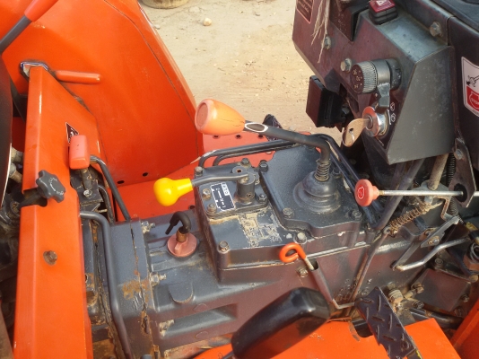 ปัญญาแทรคเตอร์..จัดมาให้ครับ ด่วน!!!คูโบต้า L2605  พร้อมใบมีดคานล่าง