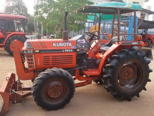 ปัญญาแทรคเตอร์..จัดมาให้ครับ ด่วน!!!คูโบต้า L2605  พร้อมใบมีดคานล่าง
