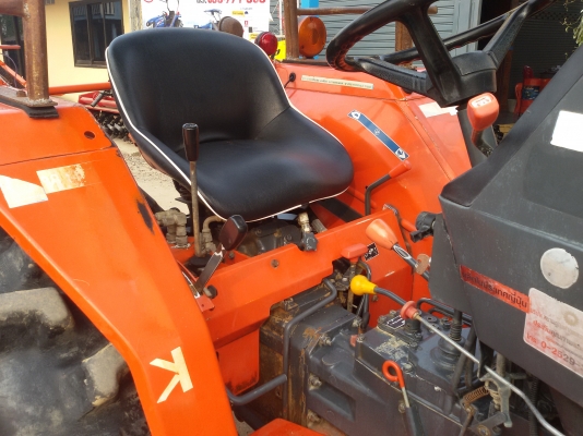 ปัญญาแทรคเตอร์..จัดมาให้ครับ ด่วน!!!คูโบต้า L2605  พร้อมใบมีดคานล่าง