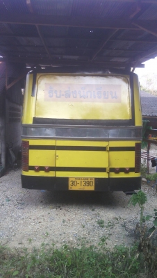 ขายรถบัสพัดลม HINO KM 350 ยาว 8 เมตร 32 ที่นั่ง ป้าย 30 ราคา 200000