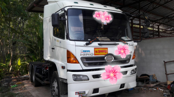 ขายรถบรรทุก 10 ล้อหัวลาก HINO MEGA 380 แรงม้าปี 2551 ราคา 1700000