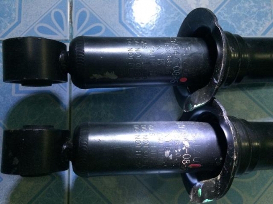 ขายโช๊คหน้าเดิม ISUZU D MAX