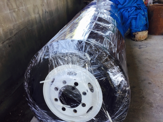 ยางสิบล้อใหม่ๆขนาด1,000-20 พร้อมกะทะมี10เส้น ขายยกชุด 83,000 ครับ