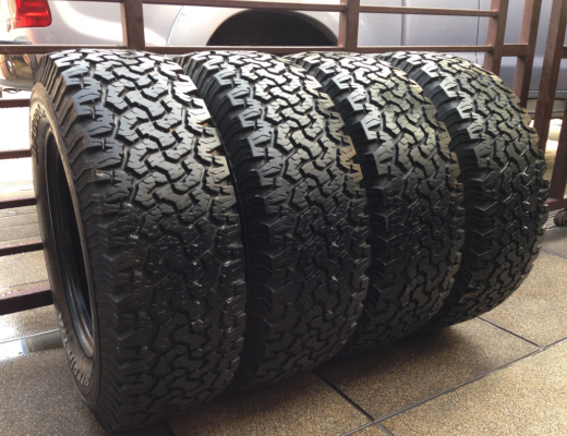 ยาง All BF Goodrich 265 70 17 ปี12 ดอกเต็มติดหนวดทุกเส้น ไม่มีปะ ราคาไม่แพง