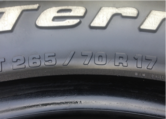 ยาง All BF Goodrich 265 70 17 ปี12 ดอกเต็มติดหนวดทุกเส้น ไม่มีปะ ราคาไม่แพง