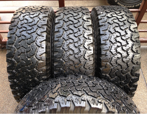 ยาง All BF Goodrich 265 70 17 ปี12 ดอกเต็มติดหนวดทุกเส้น ไม่มีปะ ราคาไม่แพง