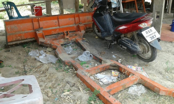 ขาย รถไถ 2 เพลา KUBOTA M7500 อุปกรณ์มีผานดันหน้า ผาน 5 และโรตารี่ เอกสารใบซื้อขาย