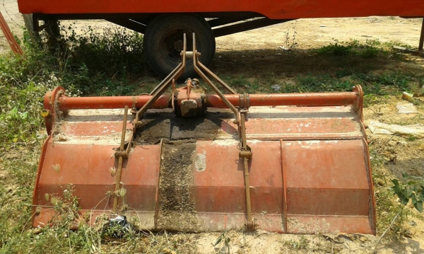 ขาย รถไถ 2 เพลา KUBOTA M7500 อุปกรณ์มีผานดันหน้า ผาน 5 และโรตารี่ เอกสารใบซื้อขาย