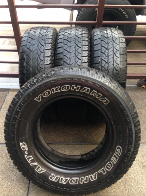 ยาง All Yokohama 245 70 16 ปลายปี13 ดอกเยอะ พร้อมใช้งาน ราคาไม่แพง