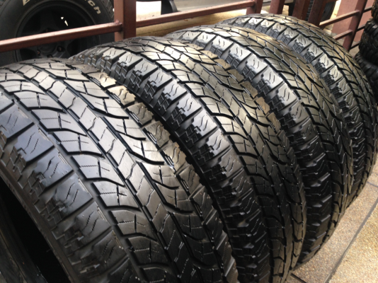 ยาง All Yokohama 245 70 16 ปลายปี13 ดอกเยอะ พร้อมใช้งาน ราคาไม่แพง