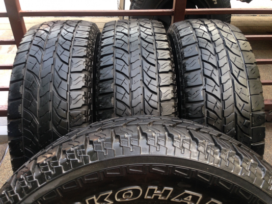 ยาง All Yokohama 245 70 16 ปลายปี13 ดอกเยอะ พร้อมใช้งาน ราคาไม่แพง