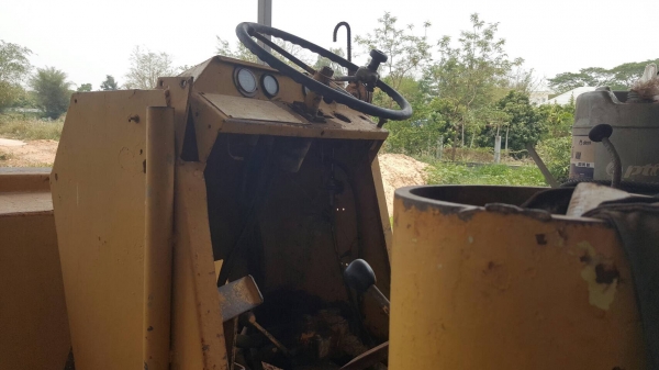 ขาย รถบดสั่นสะเทือน 2 เพลา PACIFIC รถใช้งานอยู่ประจำ เครื่อง 6BB1 145 แรงม้า ปั้มสั่นสะเทือนเสียต้องเช็คใหม่ เอกสารใบซื้อขาย ราคาต่อรองได้ครับ