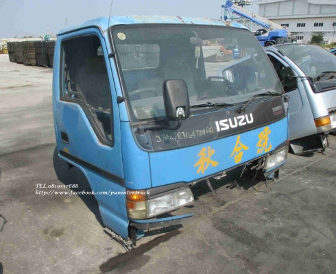 FROM JAPANหัวเก๋งรถบรรทุก 6 ล้อกลาง CABIN ISUZU NPR71L*หัวการ์ตูน*(รุ่นยกหัวได้/มีขาหลัง)ราคาเพียง 59,000 บาท สนใจรีบติดต่อ 0819337688