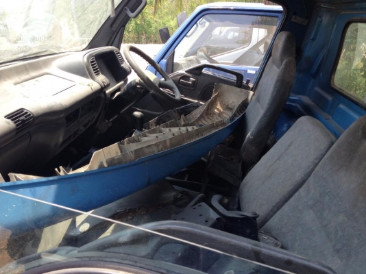 FROM JAPANหัวเก๋งรถบรรทุก 6 ล้อกลาง CABIN ISUZU NPR71L*หัวการ์ตูน*(รุ่นยกหัวได้/มีขาหลัง)ราคาเพียง 59,000 บาท สนใจรีบติดต่อ 0819337688 FROM JAPANหัวเก๋งรถบรรทุก 6 ล้อกลาง CABIN ISUZU NPR71L*หัวการ์ตูน*(รุ่นยกหัวได้/มีขาหลัง)ราคาเพียง 59,000 บาท สนใจรีบติดต่อ 0819337688