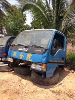 FROM JAPANหัวเก๋งรถบรรทุก 6 ล้อกลาง CABIN ISUZU NPR71L*หัวการ์ตูน*(รุ่นยกหัวได้/มีขาหลัง)ราคาเพียง 59,000 บาท สนใจรีบติดต่อ 0819337688 FROM JAPANหัวเก๋งรถบรรทุก 6 ล้อกลาง CABIN ISUZU NPR71L*หัวการ์ตูน*(รุ่นยกหัวได้/มีขาหลัง)ราคาเพียง 59,000 บาท สนใจรีบติดต่อ 0819337688