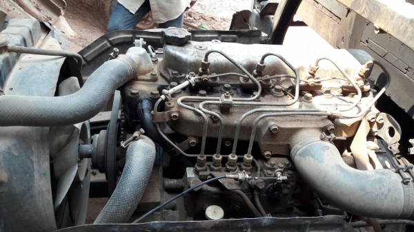 ขาย 6 ล้อ HINO KM779 กระบะยาว 5 เมตร เครื่อง WO4D 117 แรงม้า คัสซีสวยตลอดเส้น ทะเบียนพร้อมโอนครับ ขาย 6 ล้อ HINO KM779 กระบะยาว 5 เมตร เครื่อง WO4D 117 แรงม้า คัสซีสวยตลอดเส้น ทะเบียนพร้อมโอนครับ