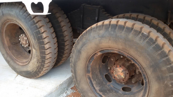 สิบล้อ ฮีโน่ FL187L HO7D195เพาเดียว เทนเลอร์ ลากแม็คโค 200 สภาพดีสวยพร้อมใช้ ทะเบียนพร้อม