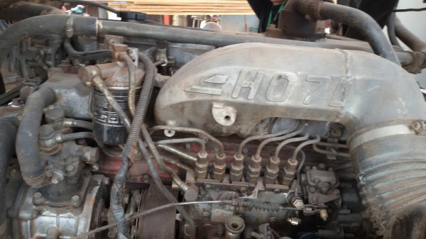 สิบล้อ ฮีโน่ FL187L HO7D195เพาเดียว เทนเลอร์ ลากแม็คโค 200 สภาพดีสวยพร้อมใช้ ทะเบียนพร้อม