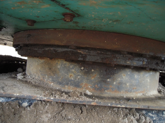 ขายค่ะ KOBELCO SK 135 SR YY04  แทรค 70 มีลายหัวกระแทก