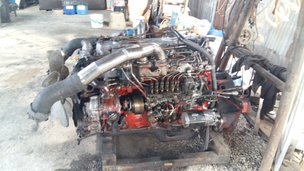 ขายเครื่อง ho6c เทอร์โบอินเตอร์ หม้อน้ำ- เกียร์ 240 แรง