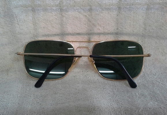 แว่นตาโกลด์ฟิลด์แดนผู้ดี โมเดล 'คาราวาน'  CROWN made in England  14K