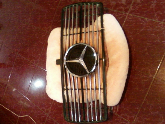 กะจังหน้าBENZ W 126