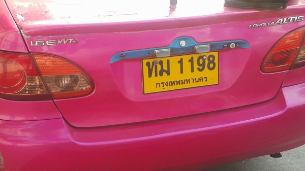 ขายรถแท็กซี่ปลด ลิโม่45,000 เครื่องติดง่าย LPG