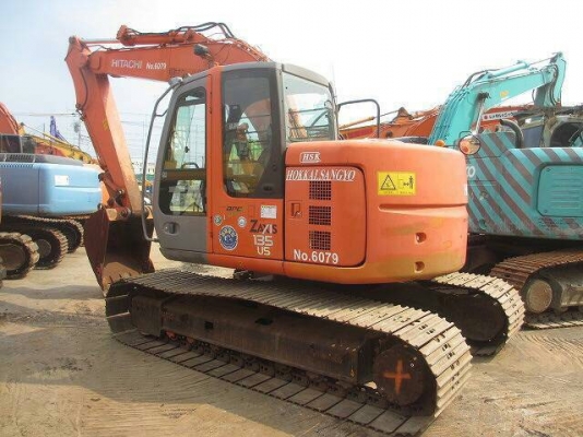 มาใหม่ ขาย HITACHI ZX135 US เก่าญี่ปุ่นแท้ ๆ ยังไม่เคยใช้งานในไทย  สภาพสวย  ระบบดี    โทร  089-7462641 สุวรรณีค่ะ