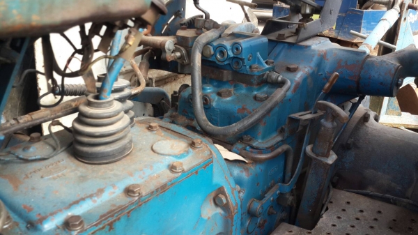 ขายรถไถ FORD 6610 2 เพลาแท้ ใบมีดดันหน้า ไม่มีเอกสาร ราคา 300000 ขายรถไถ FORD 6610 2 เพลาแท้ ใบมีดดันหน้า ไม่มีเอกสาร ราคา 300000