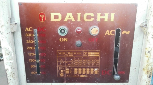 ตู้เชื่อมไดชิ DAICHI ระบบ AC/DC 300 Amp.ไฟบ้าน 220V. เชื่อมมิเนียมได้สวยสดเดิม มาเทสก่อนได้!!