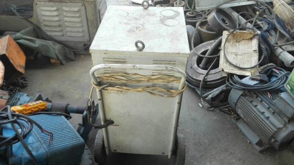 ตู้เชื่อมไดชิ DAICHI ระบบ AC/DC 300 Amp.ไฟบ้าน 220V. เชื่อมมิเนียมได้สวยสดเดิม มาเทสก่อนได้!!