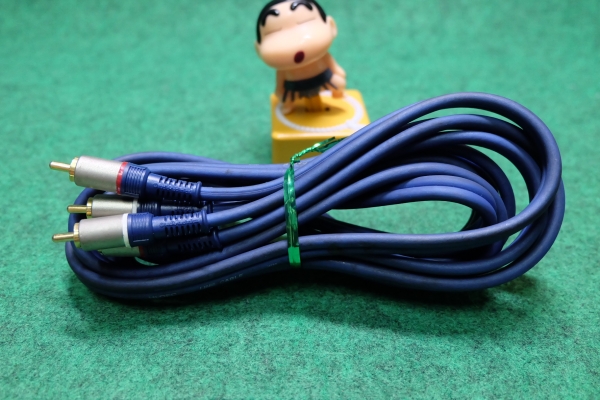 สายสัญญาน RCA audiotechnica ของแท้มือสองญี่ปุ่น ยาว 3 เมตร หัวทองอย่างดี