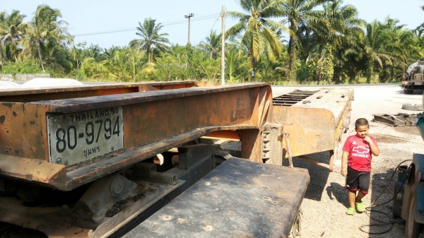 ขายหางโลเบต 2 เพลา เอกสารเล่มทะเบียน ปี 2547 ราคา 400000 ขายหางโลเบต 2 เพลา เอกสารเล่มทะเบียน ปี 2547 ราคา 400000