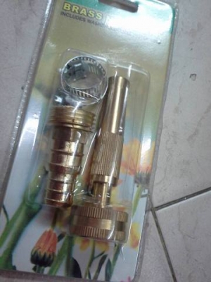 ขายหัวฉีดรดน้ำทองเหลืองมี2แบบ