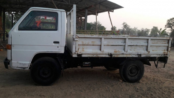 ขายแล้ว ครับ สีล้อ อีซูชุ NKR88ปี38 พ.เวอร์ ช่วงยาว 3.20ม สภาพดีสวยพร้อมใช้งาน ทะเบียนป้ายใหญ พร้อมโอน ขายแล้ว ครับ สีล้อ อีซูชุ NKR88ปี38 พ.เวอร์ ช่วงยาว 3.20ม สภาพดีสวยพร้อมใช้งาน ทะเบียนป้ายใหญ พร้อมโอน