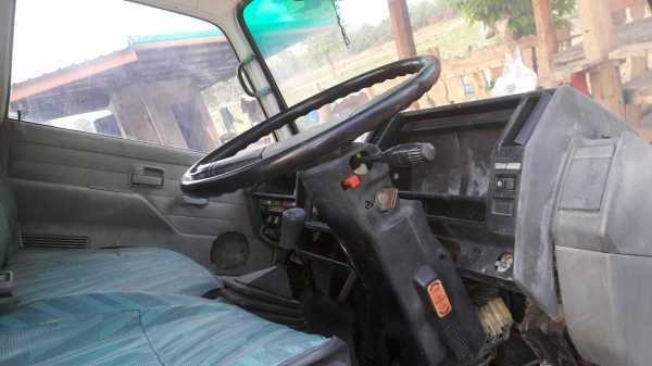 ขายแล้ว ครับ สีล้อ อีซูชุ NKR88ปี38 พ.เวอร์ ช่วงยาว 3.20ม สภาพดีสวยพร้อมใช้งาน ทะเบียนป้ายใหญ พร้อมโอน ขายแล้ว ครับ สีล้อ อีซูชุ NKR88ปี38 พ.เวอร์ ช่วงยาว 3.20ม สภาพดีสวยพร้อมใช้งาน ทะเบียนป้ายใหญ พร้อมโอน