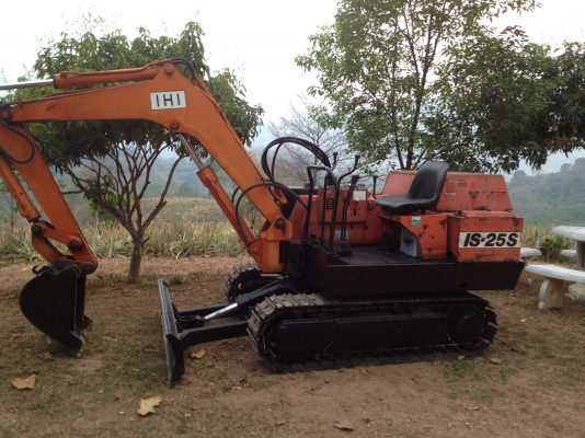 แบคโฮ PC 25
