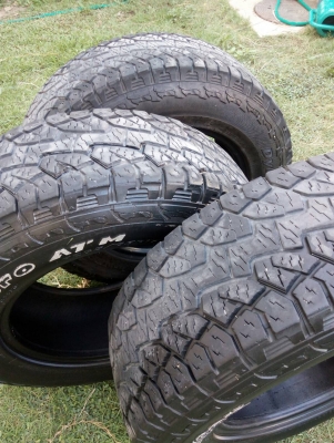 265/65R17 HANKOOK DYNAPRO AT-M  มี 3 เส้น tel.081-427-3941 ไอดีไลน์ 0814273941