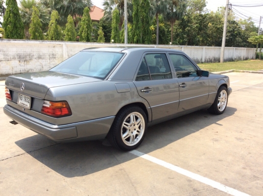 ขายรถเบนส์ W124 รุ่น 300E ปี93 เครื่องเดิมๆออโต้ ไม่เคยติดแก๊ส ตัวท็อป ไฟฟ้าทั้งคัน เบาะหนังแท้ปรับไฟฟ้า พวงมาลัยปรับไฟฟ้า ภายในสวยเดิมๆลายไม้ วิทยุCD ตัวถังเดิมๆไม่มีชน แม็กใหม่ brabas b6 ขอบ 17" ยางใหม่ รถเดิมๆครับ ขับดีมากๆพร้อมใช้ครับ