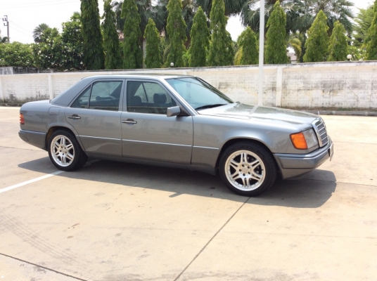 ขายรถเบนส์ W124 รุ่น 300E ปี93 เครื่องเดิมๆออโต้ ไม่เคยติดแก๊ส ตัวท็อป ไฟฟ้าทั้งคัน เบาะหนังแท้ปรับไฟฟ้า พวงมาลัยปรับไฟฟ้า ภายในสวยเดิมๆลายไม้ วิทยุCD ตัวถังเดิมๆไม่มีชน แม็กใหม่ brabas b6 ขอบ 17" ยางใหม่ รถเดิมๆครับ ขับดีมากๆพร้อมใช้ครับ