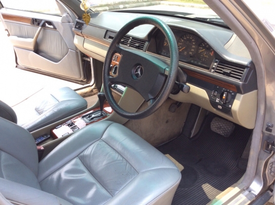 ขายรถเบนส์ W124 รุ่น 300E ปี93 เครื่องเดิมๆออโต้ ไม่เคยติดแก๊ส ตัวท็อป ไฟฟ้าทั้งคัน เบาะหนังแท้ปรับไฟฟ้า พวงมาลัยปรับไฟฟ้า ภายในสวยเดิมๆลายไม้ วิทยุCD ตัวถังเดิมๆไม่มีชน แม็กใหม่ brabas b6 ขอบ 17" ยางใหม่ รถเดิมๆครับ ขับดีมากๆพร้อมใช้ครับ