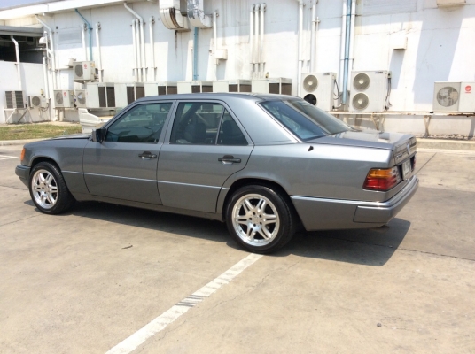 ขายรถเบนส์ W124 รุ่น 300E ปี93 เครื่องเดิมๆออโต้ ไม่เคยติดแก๊ส ตัวท็อป ไฟฟ้าทั้งคัน เบาะหนังแท้ปรับไฟฟ้า พวงมาลัยปรับไฟฟ้า ภายในสวยเดิมๆลายไม้ วิทยุCD ตัวถังเดิมๆไม่มีชน แม็กใหม่ brabas b6 ขอบ 17" ยางใหม่ รถเดิมๆครับ ขับดีมากๆพร้อมใช้ครับ