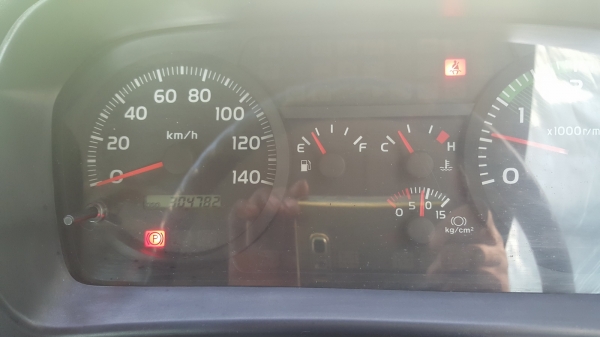 ขายครับ mega 500 ปี 55 ติดเครน ZF 5 ตัน 4 ท่อน กระบะยาว 6.8 m โทร 088-4501277