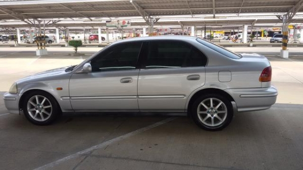 Honda civic ตาโต ปี 96 1.6 at lpg พร้อมใช้