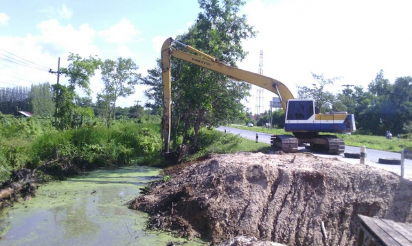 ขายรถแบคโฮ KOMATSU PC200-5LC ใส่เครื่อง 6BG1 T ราคา 850000