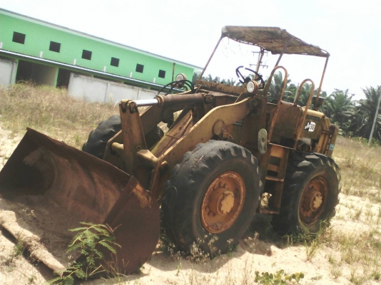 ขายรถตักล้อยาง KOMATSU JH 30 ราคา 250000 ขายรถตักล้อยาง KOMATSU JH 30 ราคา 250000