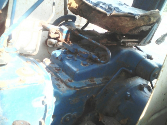 ขายรถไถ FORD 5000 เพลาเดี่ยว ใบมีดดันหน้า 7 จาน ไม่มีเอกสาร ราคา 220000 ขายรถไถ FORD 5000 เพลาเดี่ยว ใบมีดดันหน้า 7 จาน ไม่มีเอกสาร ราคา 220000