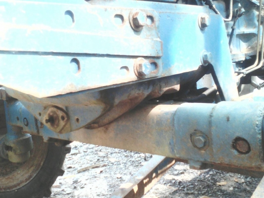 ขายรถไถ FORD 5000 เพลาเดี่ยว ใบมีดดันหน้า 7 จาน ไม่มีเอกสาร ราคา 220000 ขายรถไถ FORD 5000 เพลาเดี่ยว ใบมีดดันหน้า 7 จาน ไม่มีเอกสาร ราคา 220000